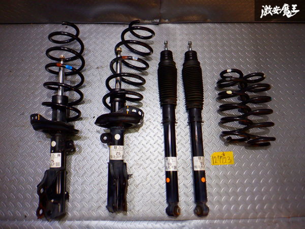 ホンダ 純正 RC1 オデッセイ ノーマル サスペンション サス ショック 1