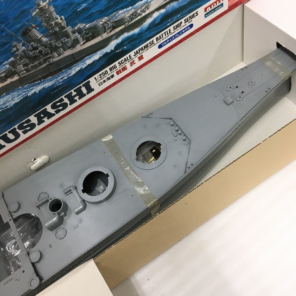 ARII MUSASI 日本海軍 戦艦 武蔵 1/250 フルディスプレイモデル 未使用に