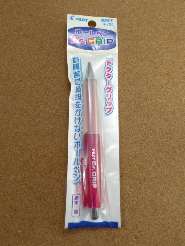 廃番 PILOT パイロット Dr.GRIP ドクターグリップ ボールペン 透明 パイロット ドクターグリップ Dr.GRIP 携帯用ボールペン 透明レッド