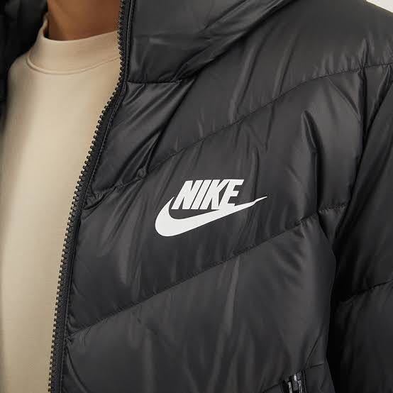 NIKE ナイキ ダウンフィル ウィンドランナー ジャケッ定価19800円 