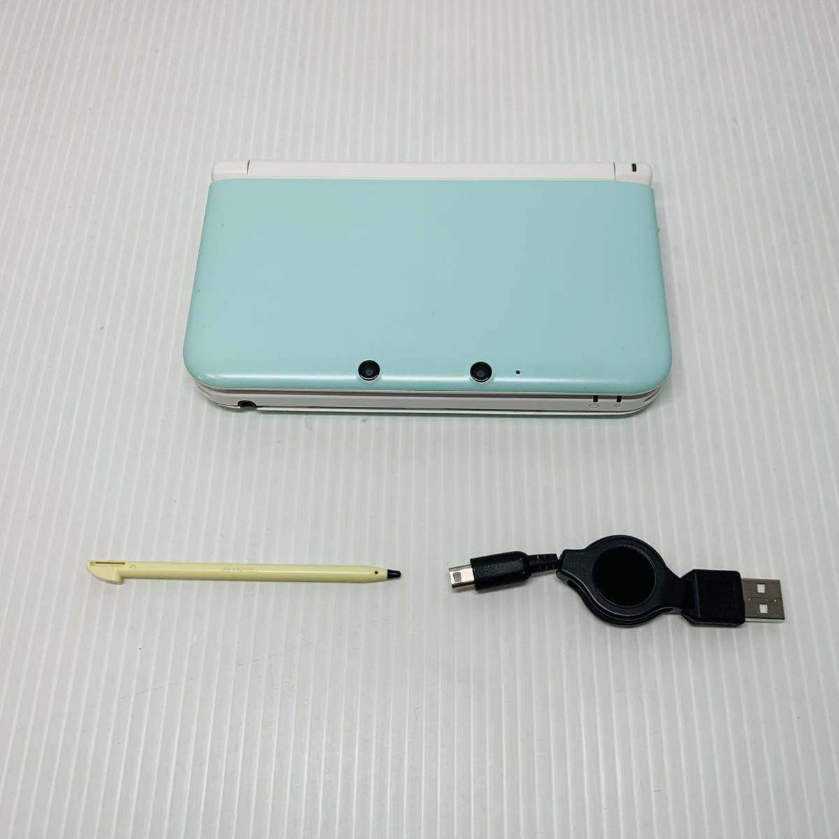 安い，高品質 1円スタート ニンテンドー3DS LL ミント&times;ホワイト 任天堂 Nintendo 3DS LL(ニンテンドー3DS LL本体)｜売買されたオークション情報、yahooの商品情報をアーカイブ公開 - オークファン ニンテンドー3DS LL本体