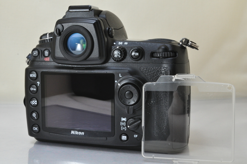 ★★中古品 Nikon D700 ボディ + MB-D10 w/Box♪♪#1679EX