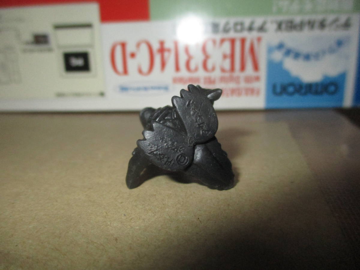 当時品正規品 ポピー 怪獣消しゴム タイラント 黒色 良好 ウルトラマン