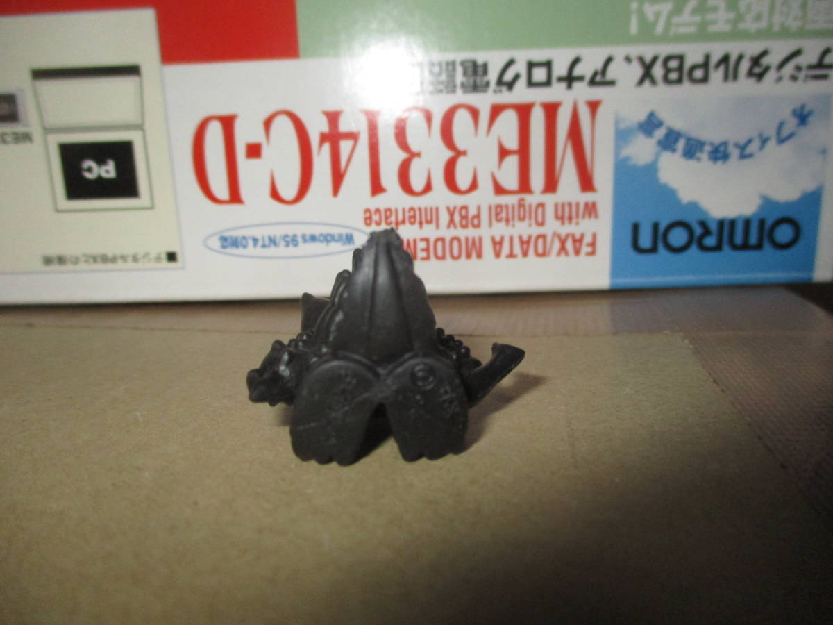 当時品正規品 ポピー 怪獣消しゴム タイラント 黒色 良好 ウルトラマン
