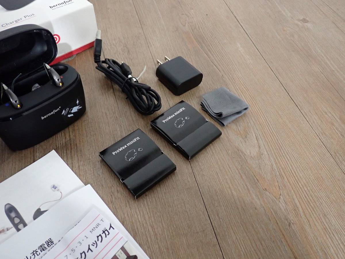 中古美品 補聴器 bernafon ALPHA 3 miniRITE MNR T R CHARGER PLUS MNR