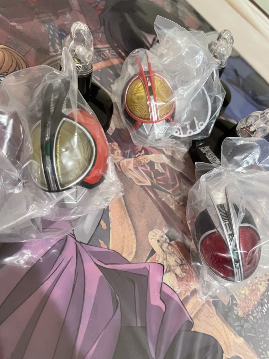 仮面ライダーマスクコレクション 仮面ライダー555ファイズ 発光台座3体 