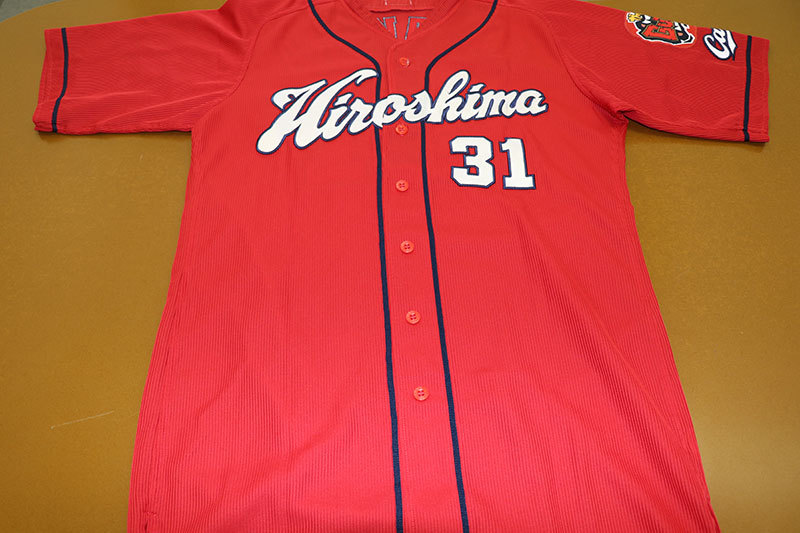 プロ野球　広島カープ　坂倉将吾選手　ユニフォーム　ビジター　ハイクオリティ 新品☆広島東洋カープ坂倉将吾選手ハイクオリティユニフォームM