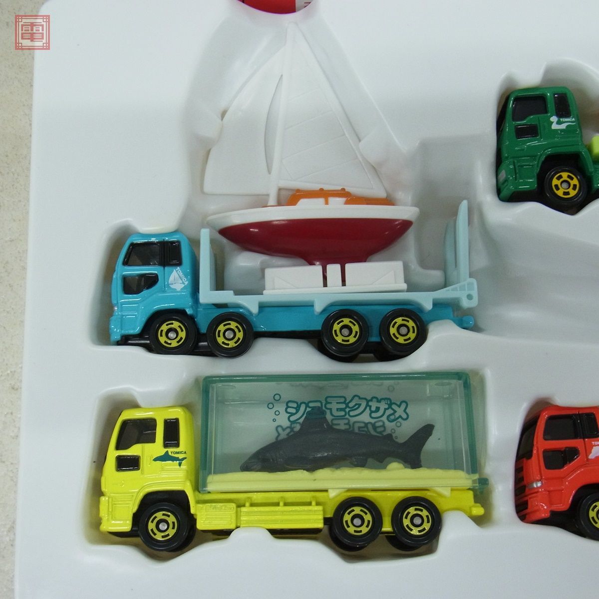トミカ ゆかいなトレーラーセット3 未開封 ギフトセット トミカ ゆ
