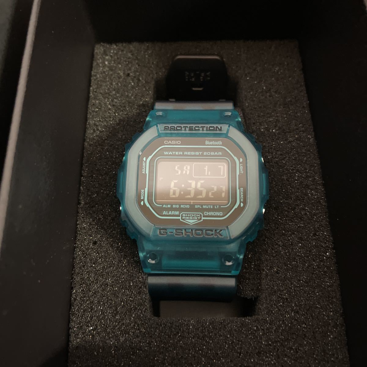 新品未使用/CASIO カシオ G-SHOCK ジーショック DW-B5600G-2JF