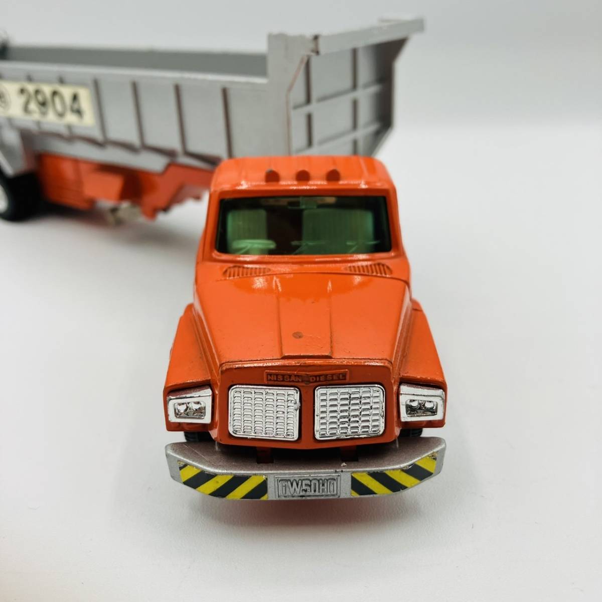 箱付】 トミカ ダンディ 国産車シリーズ 1/60 ニッサン ディーゼル