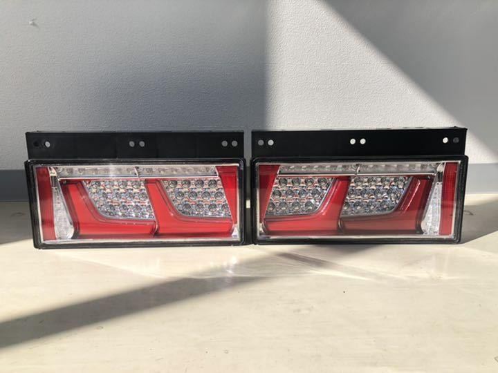 正規品，豊富な KOITO 小糸 テールランプ LEDテールランプ 左右セット シーケンシャルターン 赤レンズ 新車 デコトラ 2連(テールライト)｜売買されたオークション情報、yahooの商品情報をアーカイブ公開 - オー ライト