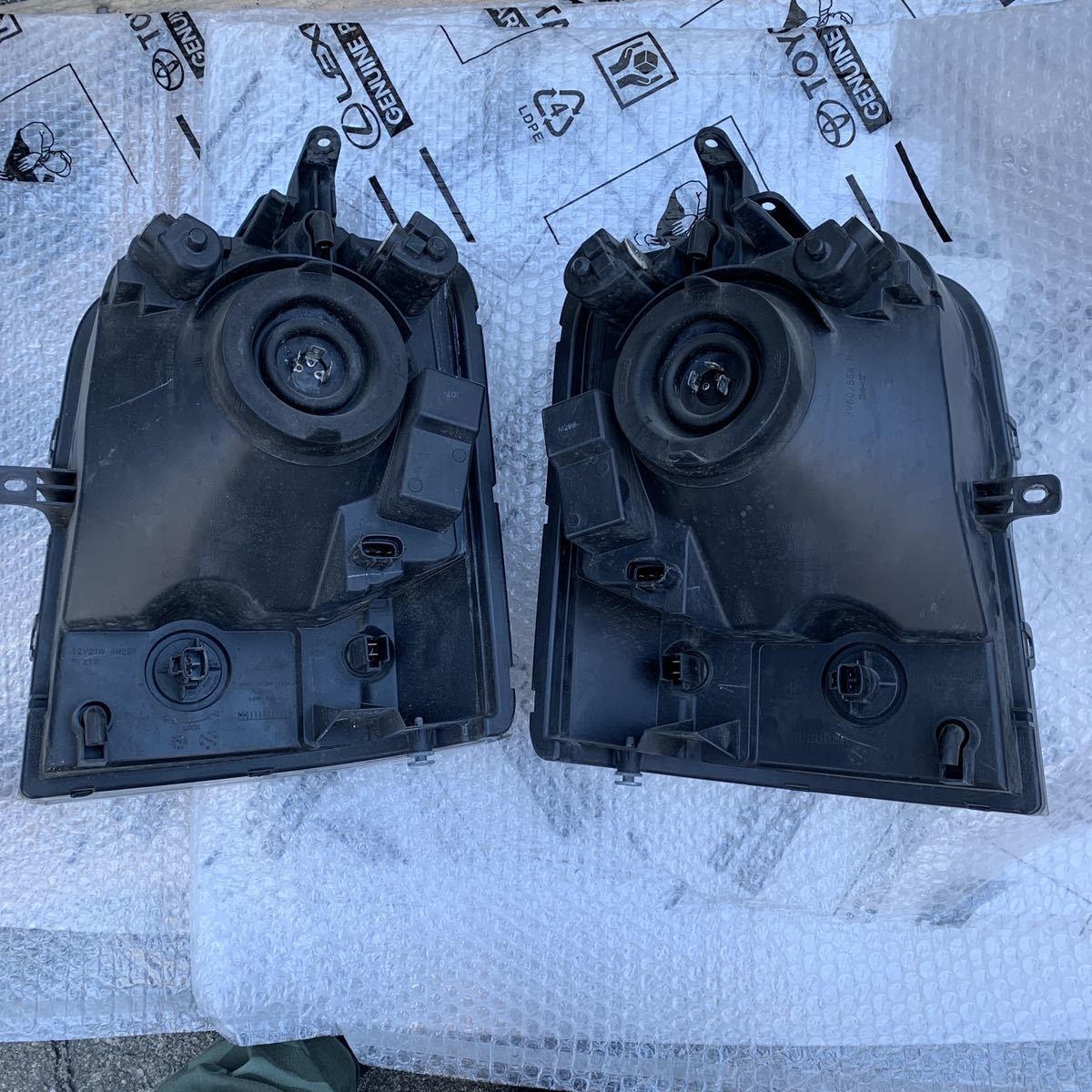 エブリィ DA64V ハロゲン ヘッドライト 左右 HCR-504 レベ付き SUZUKI