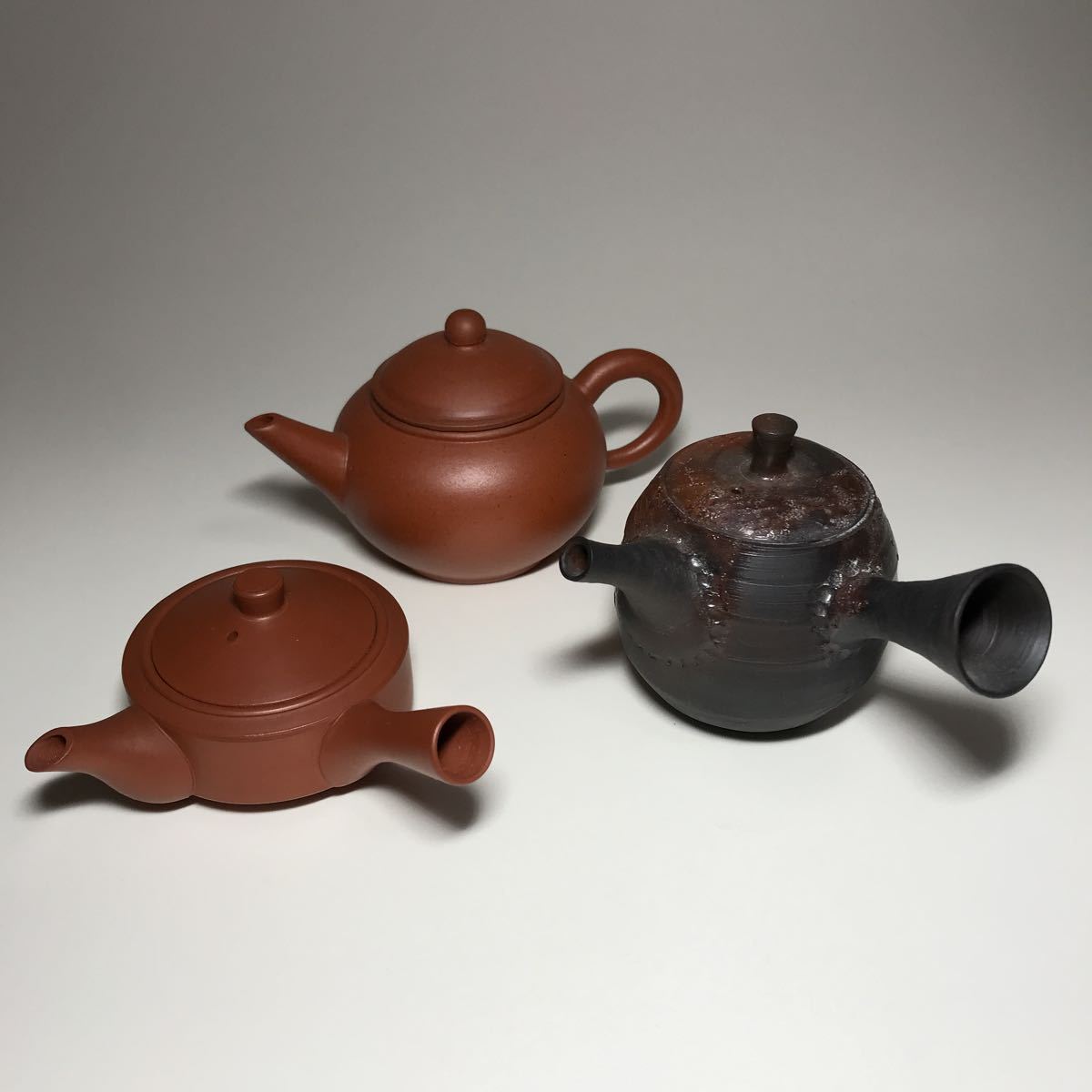 常滑焼　義叟作　伯宝彫り　七福神　急須　湯呑７点セット　茶器　煎茶道具 常滑焼 義叟作 伯宝彫り 七福神 急須 湯呑7点セット 茶器 煎茶