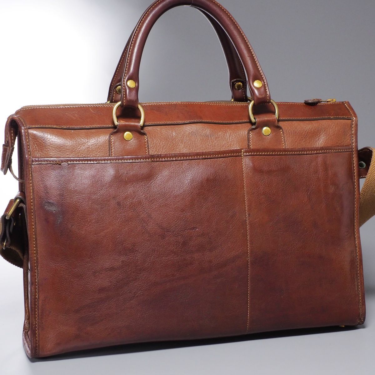 TF3563*GHURKAグルカ*MHラベル “ No.17 THE SATCHEL ” 総レザー 