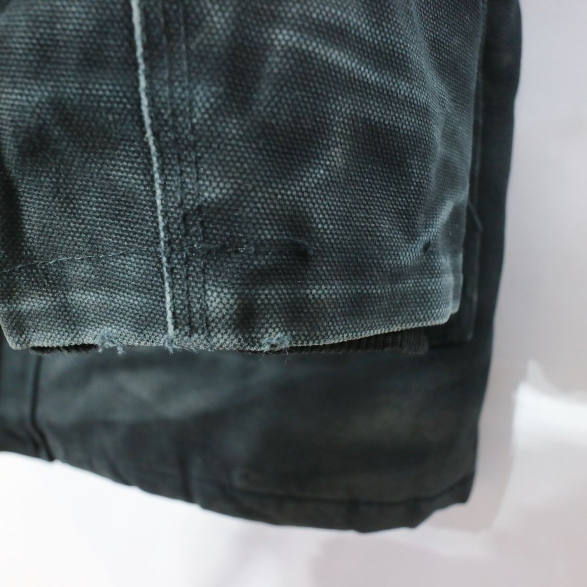 Carhartt カーハート ダックフーデッドジャケット ワークウェア 防寒 機能性素材 フェード アウター ブラック 黒 (Ｌ) 中古 古着 L9120