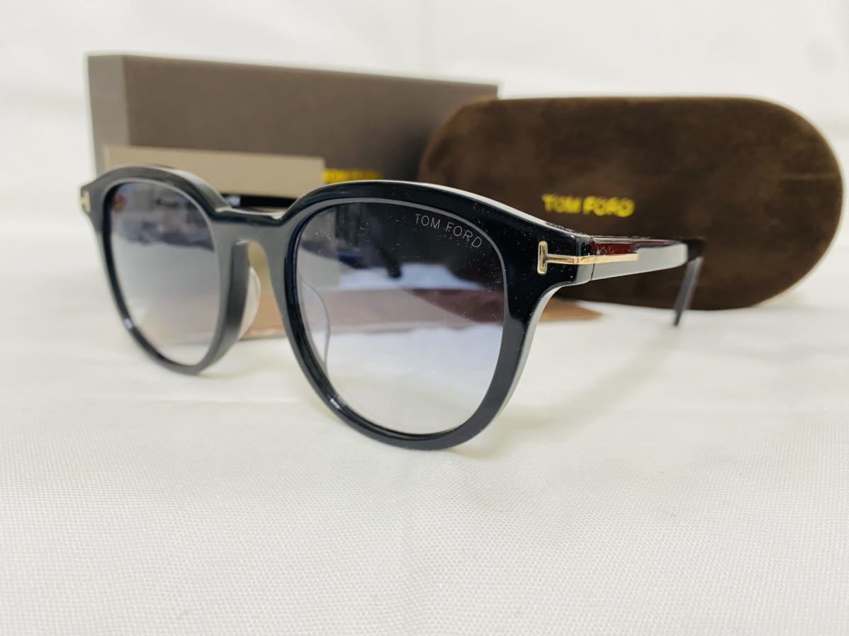 ★トムフォード★サングラス★TOM FORD★黒縁　ラウンド　ウェリントン　グラデーションレンズ　TF オシャレ　伊達眼鏡　フレーム