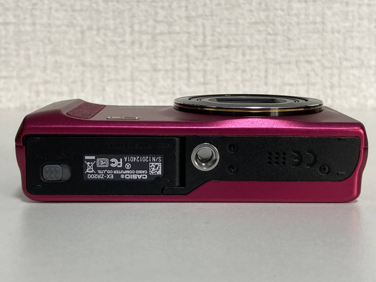 CASIO EX-ZR200 コンパクトデジタルカメラ カシオ EX-ZR200 CASIO