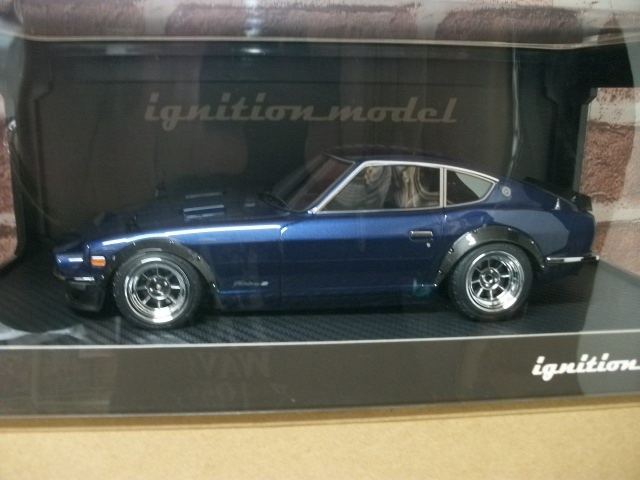 イグニッションモデル 1/18 フェアレディZ（S30）Blue 浮有②