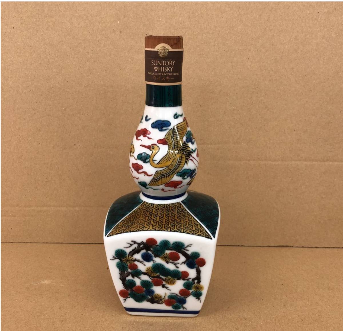 激レア 入手困難 価値あり SUNTORY サントリー 洋酒頒布会特製ウイスキー 九谷焼 瓢型瑞鶴草花丸文 竹鳳窯 陶器500ml 43% 箱なし 重量832ｇ
