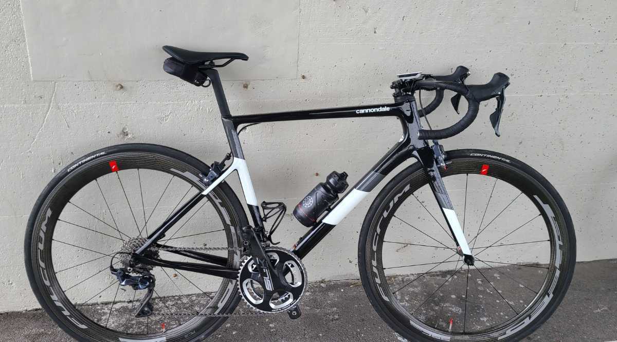 大得価，人気 フルクラムスピード55Cクリンチャーチューブレスカーボンホイール55mmハイト重さ1480gAC3加工(27インチ、700C)｜売買されたオークション情報、yahooの商品情報をアーカイブ公開 - オークファン ホイール（完組、手組）