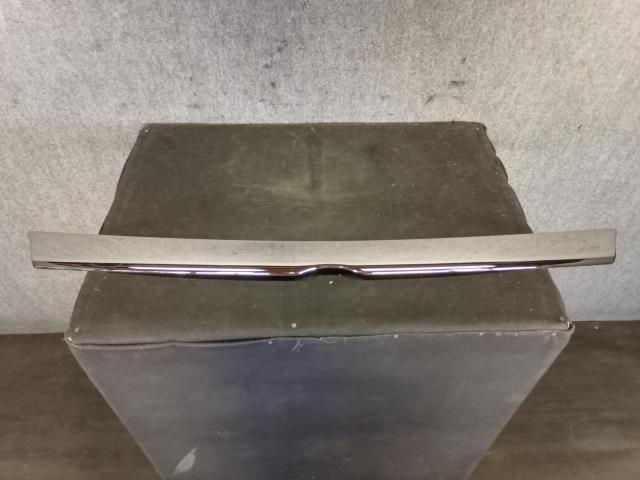 ＡＫＥ９１９スペイド NCP141 NCP145 NSP140 メッキ 【フロントガーニッシュ】 08423-52431 1385