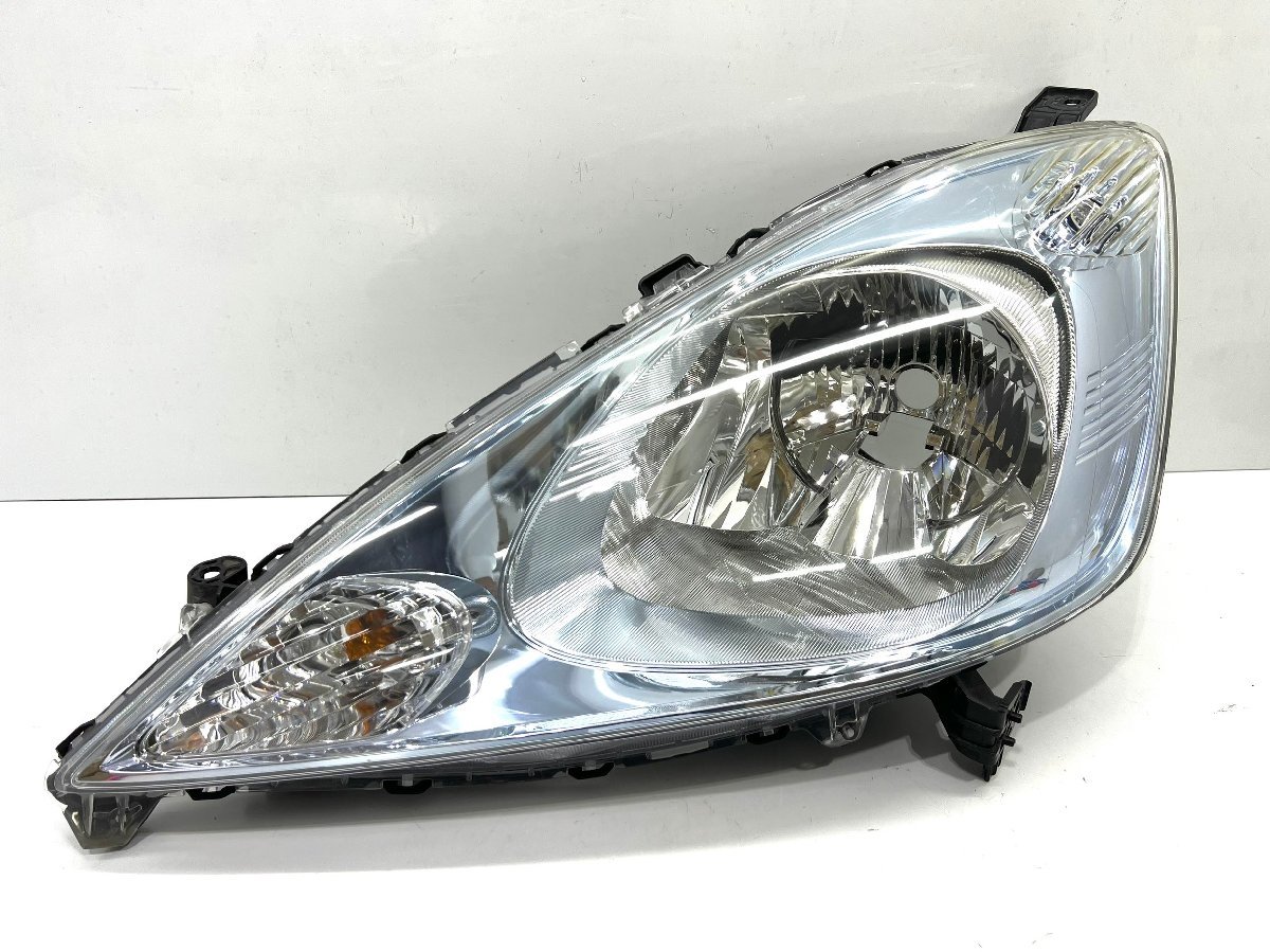 ホンダ フィット シャトル ハイブリッド GP2 前期 純正 左 HID ヘッド