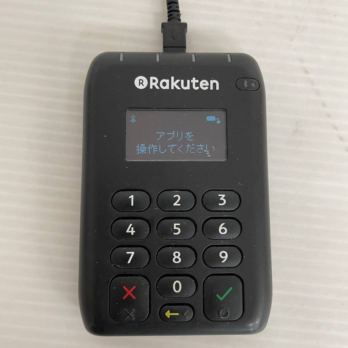 楽天ペイ カードリーダー M010-PROD41-V2-1 黒 楽天ペイ カードリーダー elan 電源確認