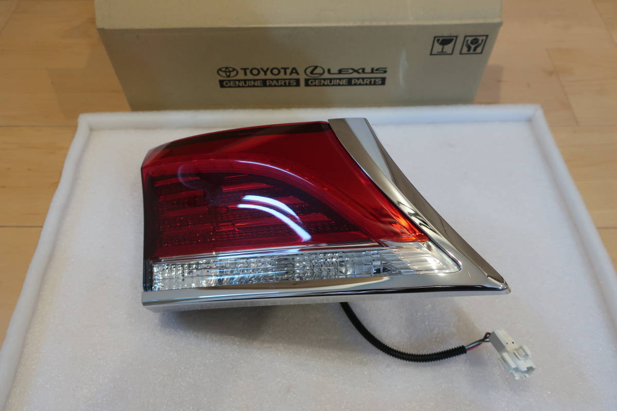 210 クラウン ロイヤル サルーン トヨタ 純正 左 LED テール ライト