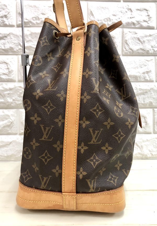 LOUIS VUITTON ルイヴィトン モノグラム ノエ M42224 ショルダーバッグ