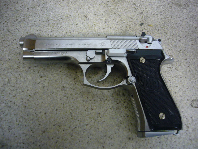 2 モデルガン マルシン ベレッタ MARUSHIN ブローバック シルバー