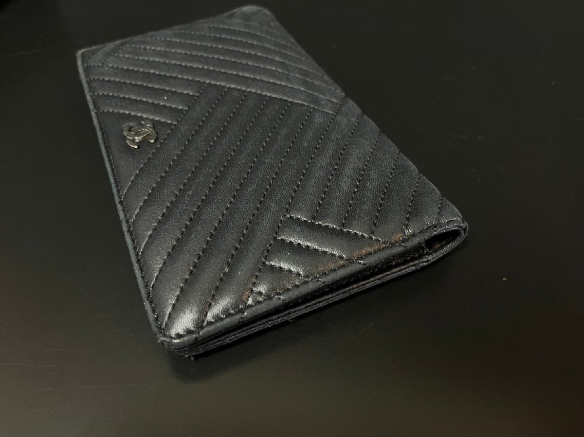 CHANEL シャネル 二つ折り長財布 ラムスキン マトラッセ ブラック 長