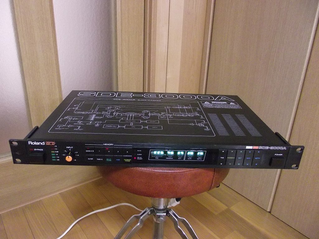 Roland SDE-3000A デジタルディレイ 中古動作品 Roland SDE-3000A