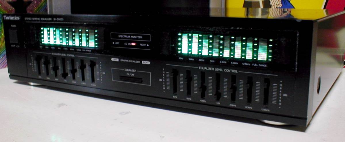 Égaliseur Graphique Technics SH-D5000 Stéréo Avec Analyseur De Spectre – Vintage Japon