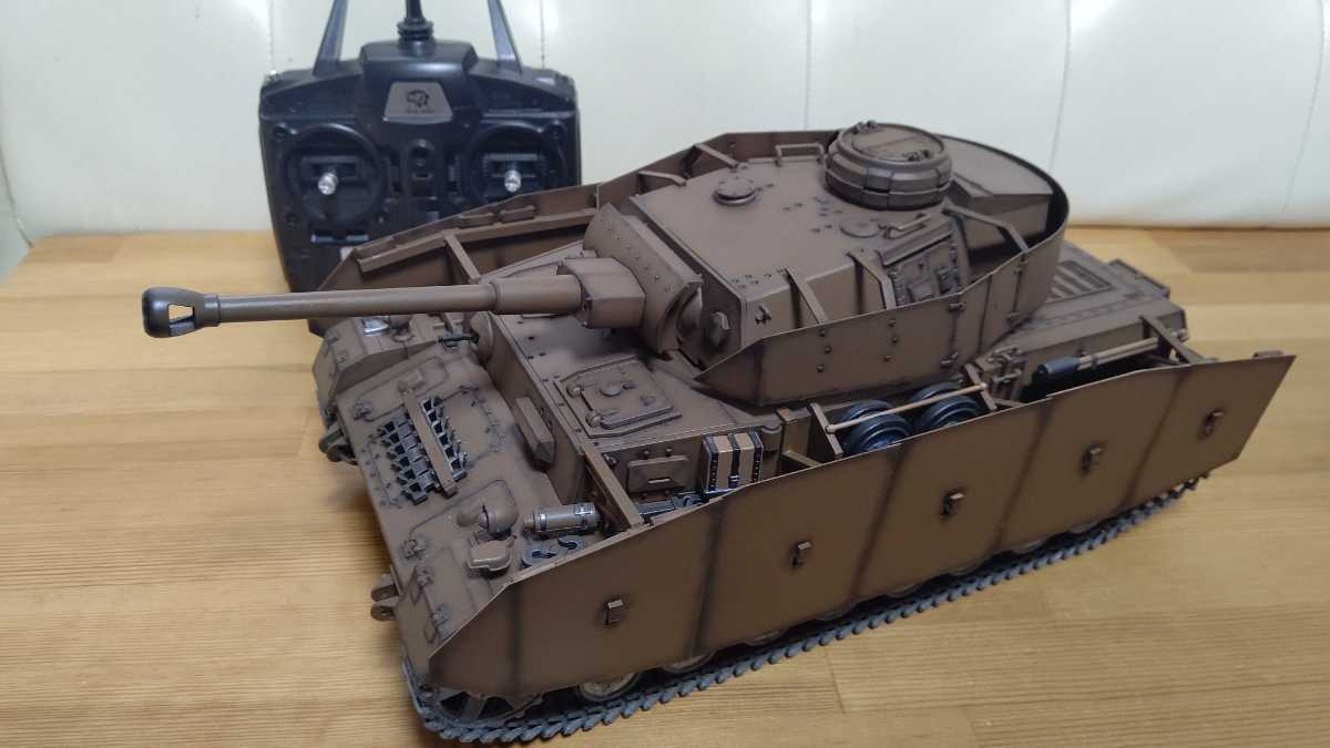 ヘンロン1/16スケールラジコンⅣ号戦車(一部難あり) ヘンロン1/16 Ⅳ号戦車