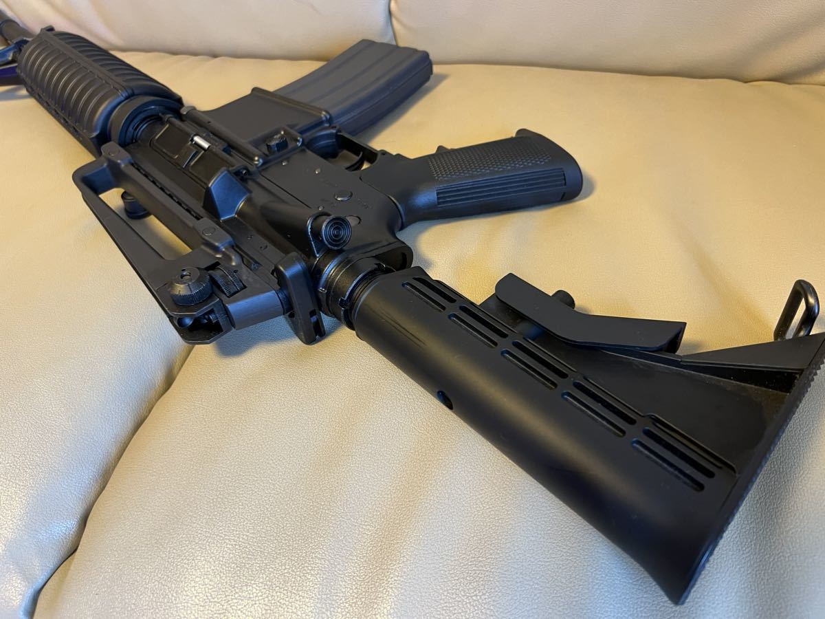 東京マルイ ガスブローバックライフル M4A1カービン(ブラック) 中古品