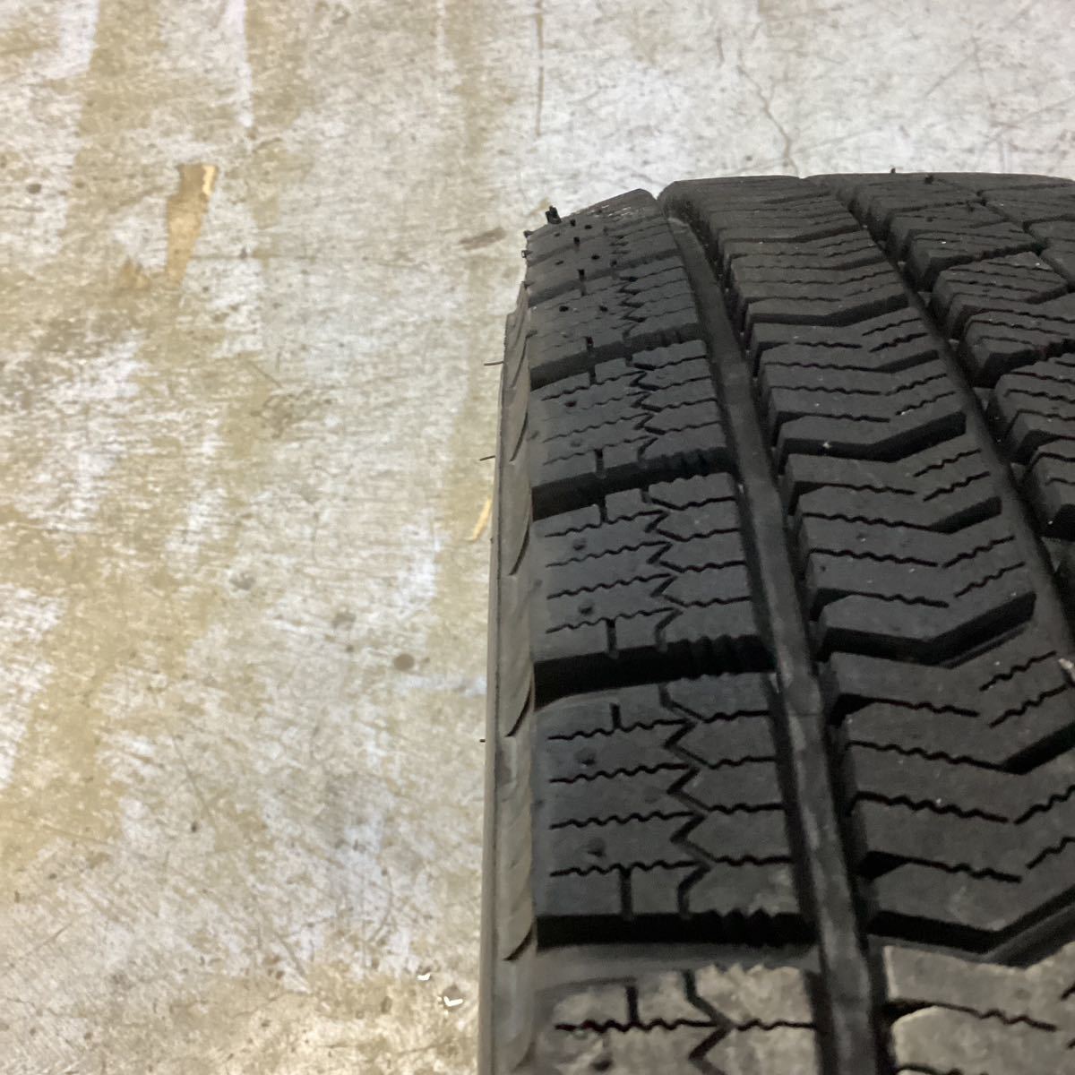 [W210A5S] 175/70R14 ブリヂストン ブリザック VRX2 2022年製 スタッドレスタイヤ 1本