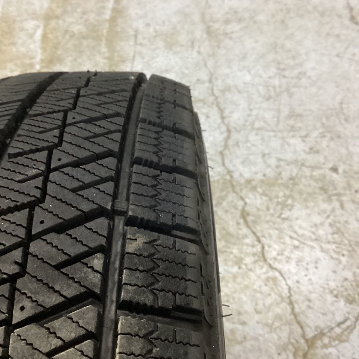 [W210A5S] 175/70R14 ブリヂストン ブリザック VRX2 2022年製 スタッドレスタイヤ 1本