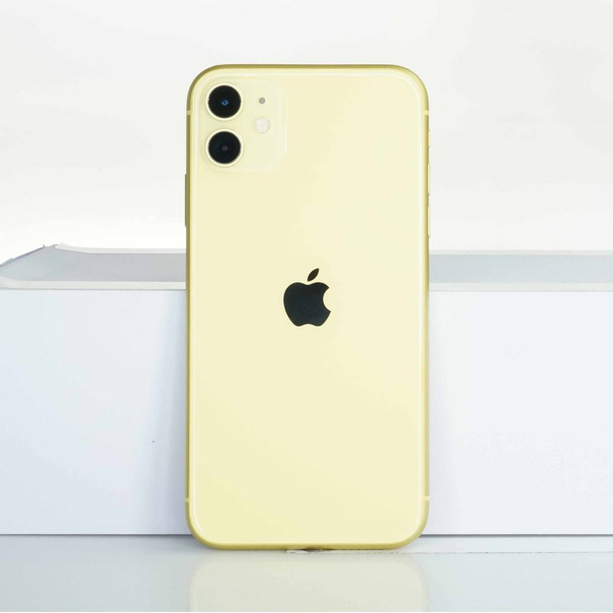 iPhone 11 64GB SIMフリ― イエロー 中古本体 訳あり品 MWLW2J/A 白ロム