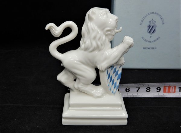5356 美品☆ ニンフェンブルグ ライオン 陶器 置物 アンティーク 白 