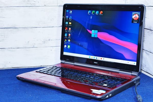 i7 Core 8GB（画面サイズ（PC等）11 ～ 12インチ FMV Office搭載 