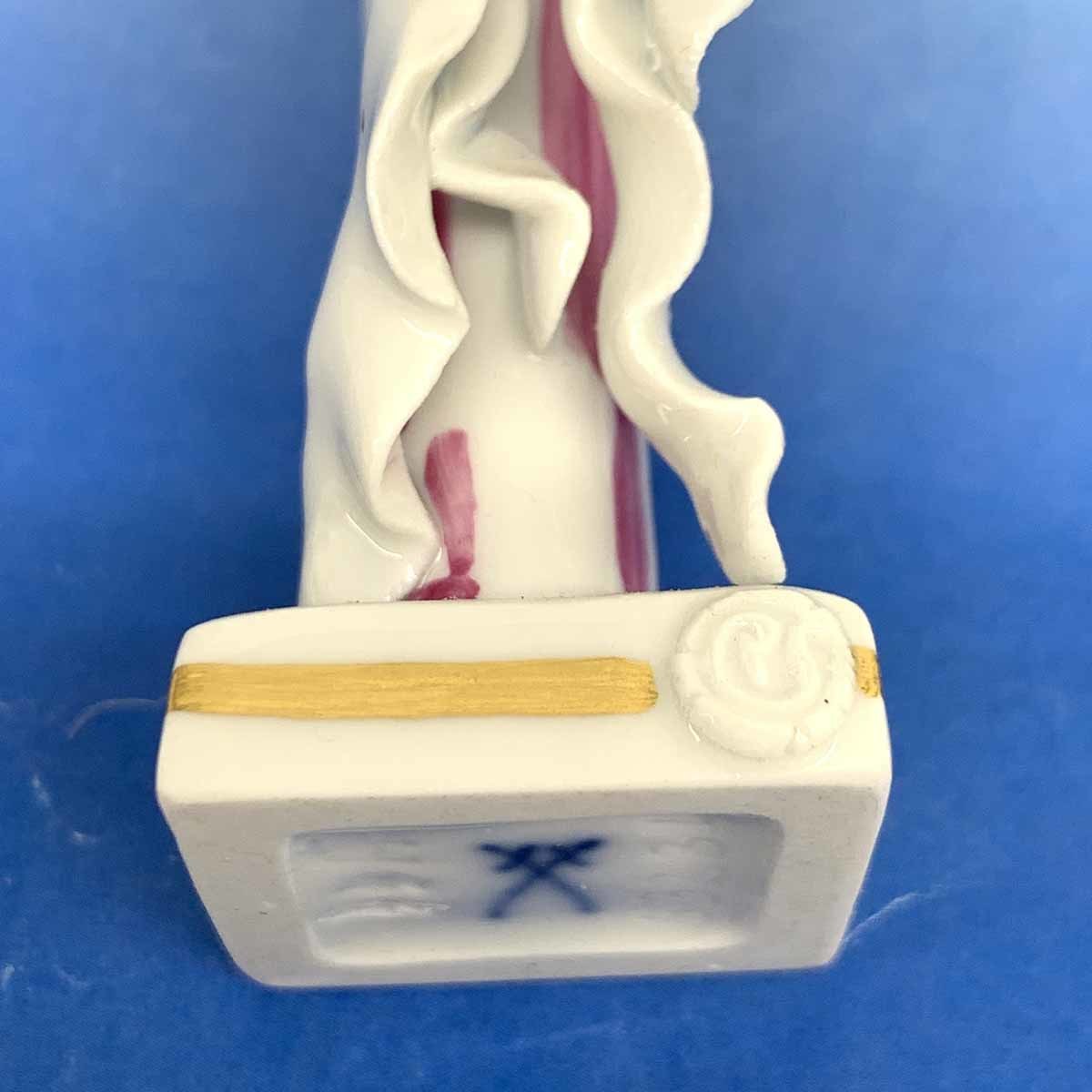 Meissen フィギュリン マイセン 干支シリーズ 丑 うしどし (マイセン) YBMEISSEN さるどし 置物 牛 干支シリーズ「亥」ミニフィギュリン・元箱付属 辰｜トレファクONLINE 『ミニ干支フィギュリン 寅｜トレファクONLINE 陶器・着物