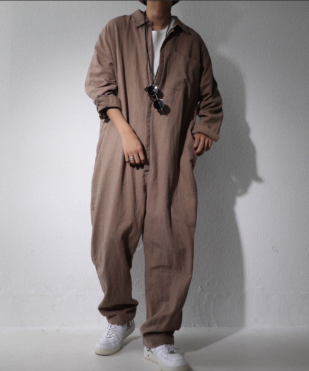 ジャンプスーツ