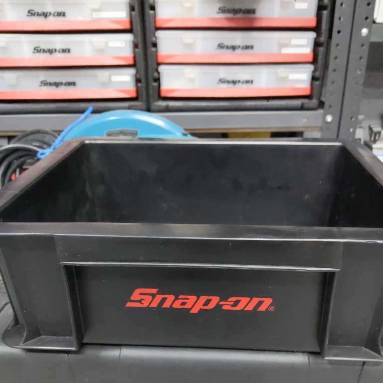 こ*き様 美品　snap-on スナップオン　折り畳みコンテナ　工具箱　ツールケ スナップオン 限定 Snap-on（スナップオン）の工具箱・収納アイテム