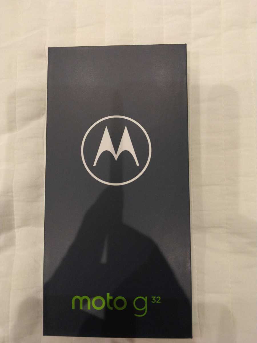 新品未使用 motorola モトローラ moto g32 ミネラルグレイ　128GB/4GB
