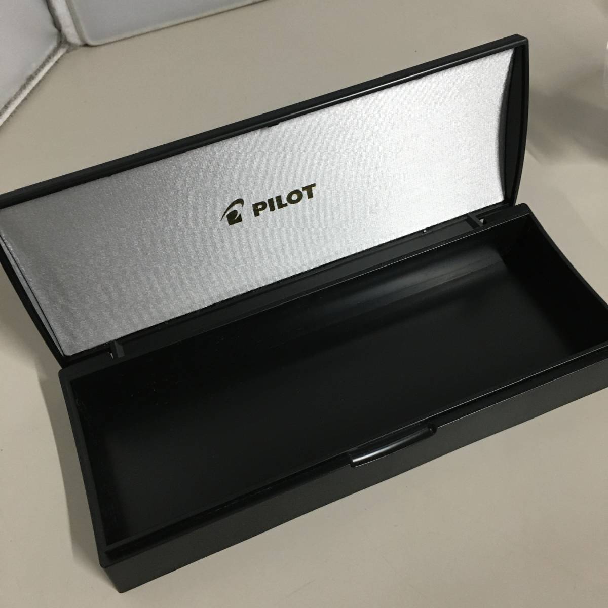 万年筆 パイロット ノック式 18K PILOT ペン先 キャップレス 0 □PILOT