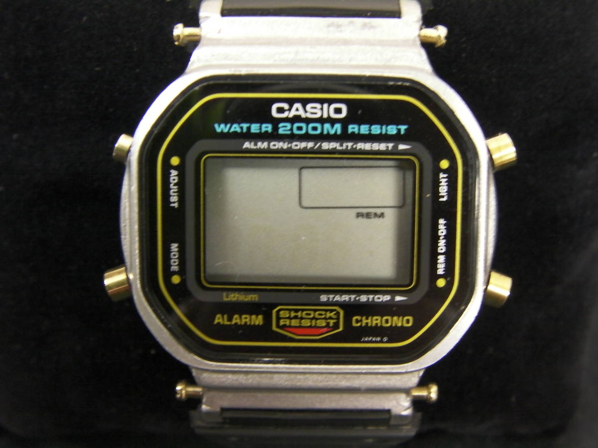 CASIO カシオ◇G-SHOCK◇DW-5600◇901◇スクリューバック◇金ボタン