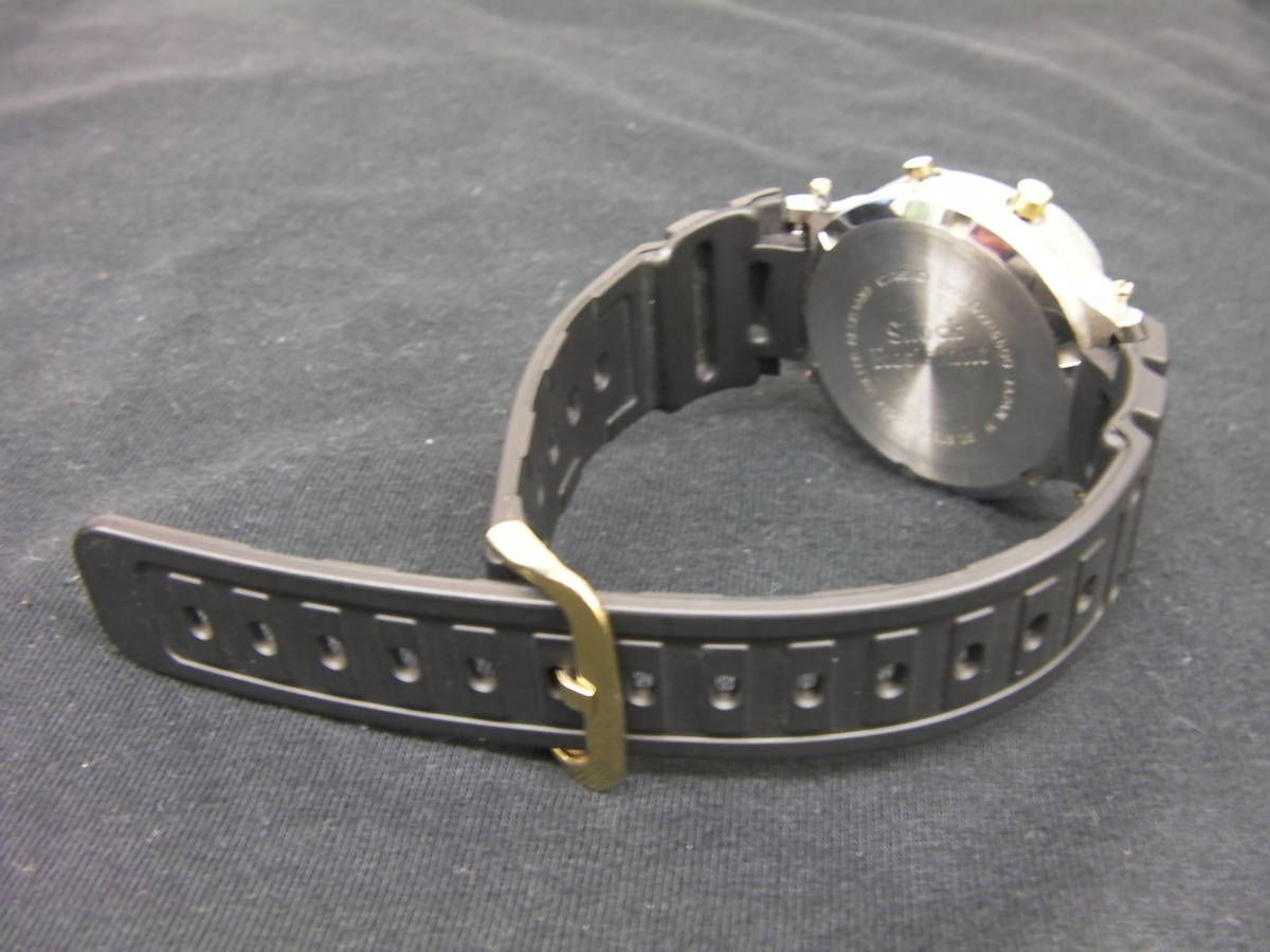 CASIO カシオ◇G-SHOCK◇DW-5600◇901◇スクリューバック◇金ボタン