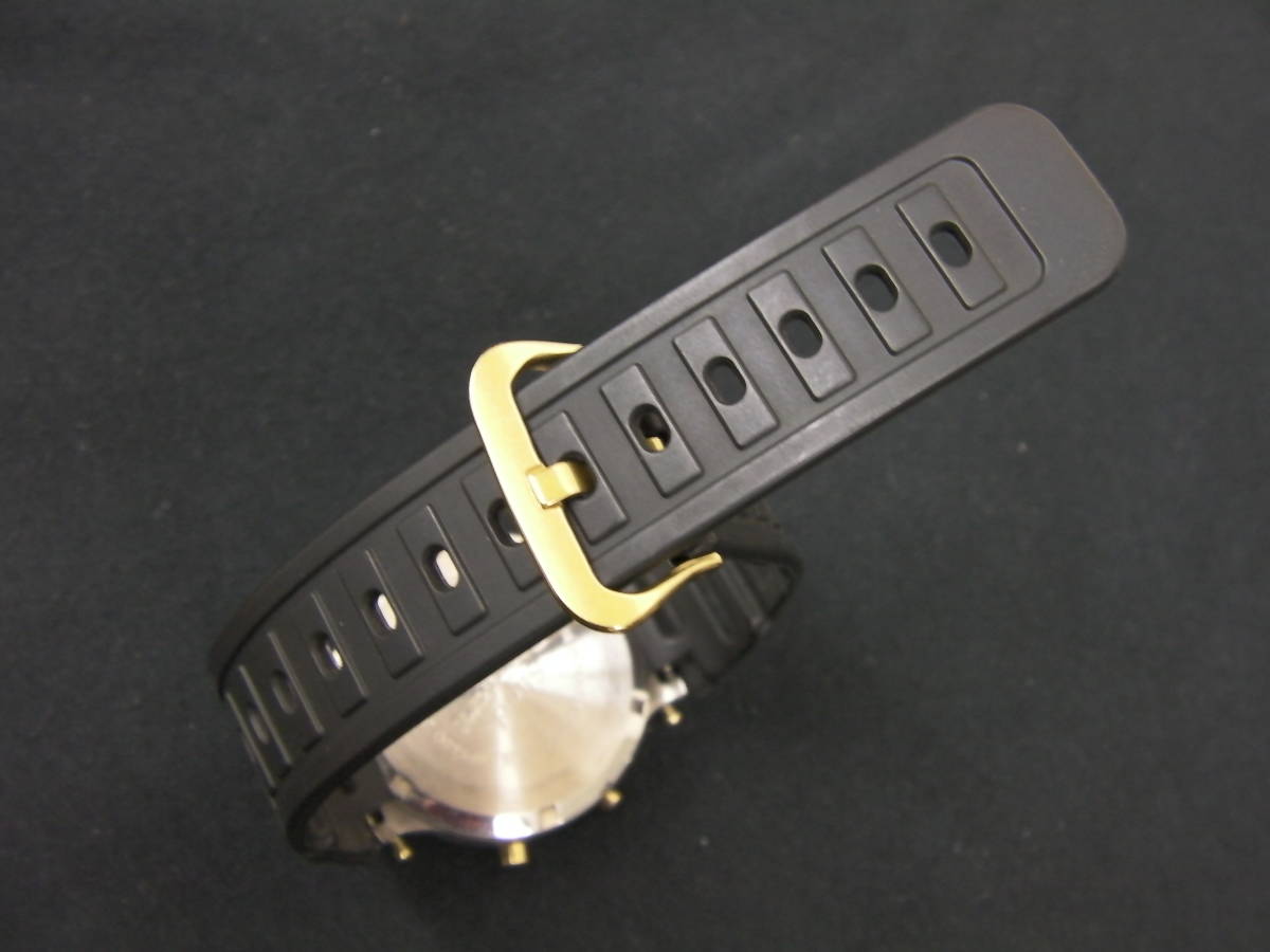 CASIO カシオ◇G-SHOCK◇DW-5600◇901◇スクリューバック◇金ボタン