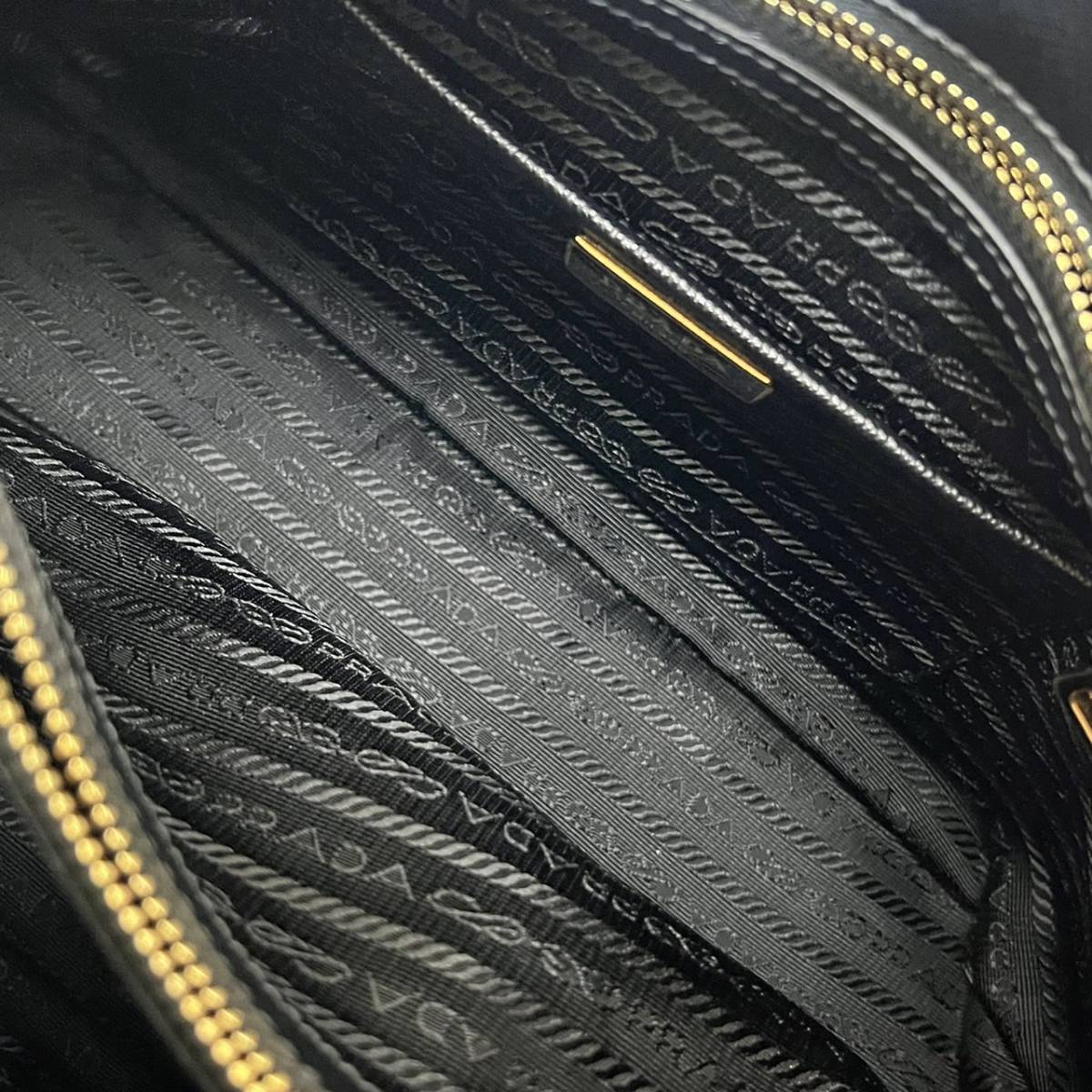 ☆美品☆ PRADA プラダ ハンドバッグ サフィアーノレザー エンボス オールレザー 黒 ブラック 三角タグ フォーマル 鑑定済み 正規品 サフィアーノレザー プラダ PRADA 国内発 関税込 トート