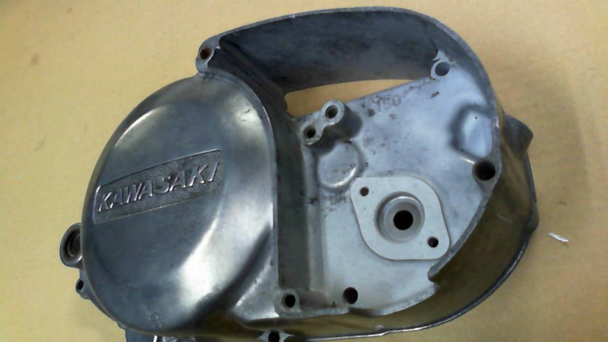 マッハ SS250/350/400 S1/S2/S3 KH250/400 右エンジンカバー タコ 